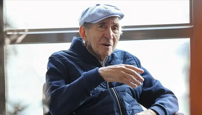 Ünlü Gazeteci Altan Öymen Entübe Edildi: Tedavi Süreci Devam Ediyor