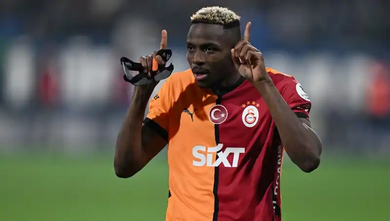 Galatasaray'ın Yeni Yıldızı: Osimhen, Icardi'yi Aratmıyor ve Şampiyonluğu Sırtlıyor