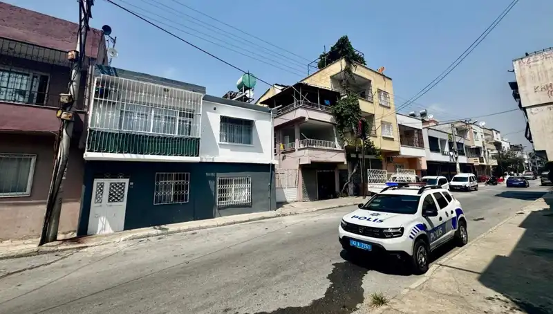 Silah Sesleri Duyan Mahallede Korkutan Olay: Anne Kız Hayatını Kaybetti
