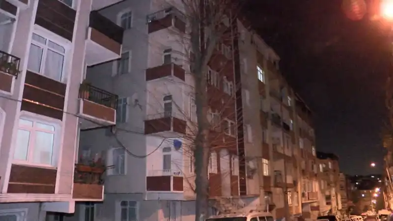 Altı Katlı Bina Kolonlarından Gelen Sesler Nedeniyle Tahliye Edildi