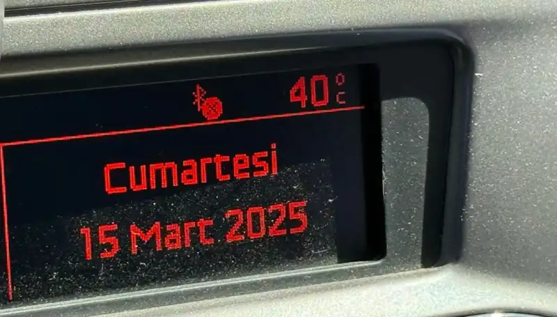 Adana Sıcaklarıyla Kavruluyor: Termometreler 40 Dereceyi Geçti!