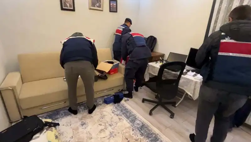 11 İlde Büyüleyen DHKP-C Operasyonu: 30 Gözaltı Gerçekleşti