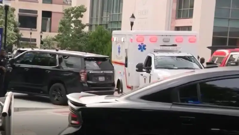 Covid-19 Aşısına Tepki Gösteren Gruplar Saldırıya Geçti: 1 Polis Hayatını Kaybetti