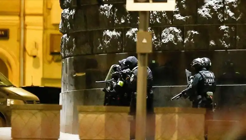 Rusya'da Çatışma: Silahlı Saldırganın Rastgele Açtığı Ateş Korkuttu