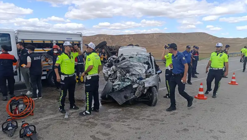 Yozgat'ta Meydana Gelen Kaza, 3 Can Aldı ve 2 Kişi Yaralandı