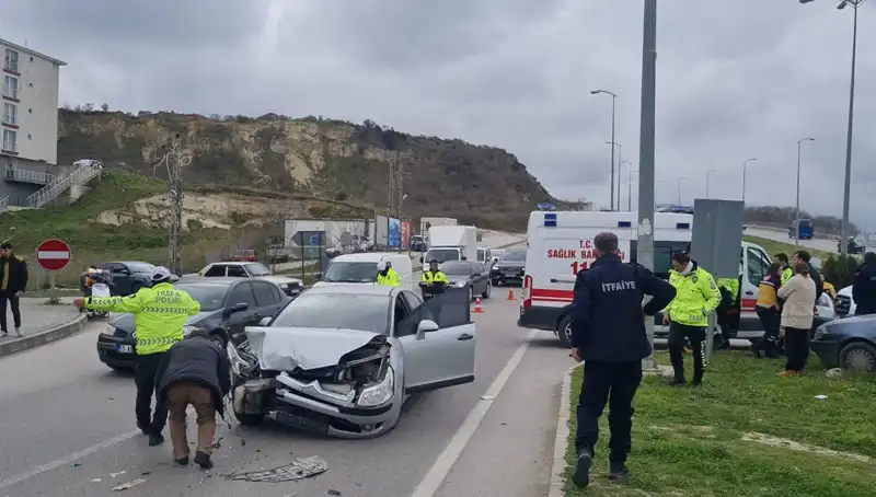 Sinop'ta Otomobil Çarpışması: Yaralıların Durumu ve Olayın Detayları