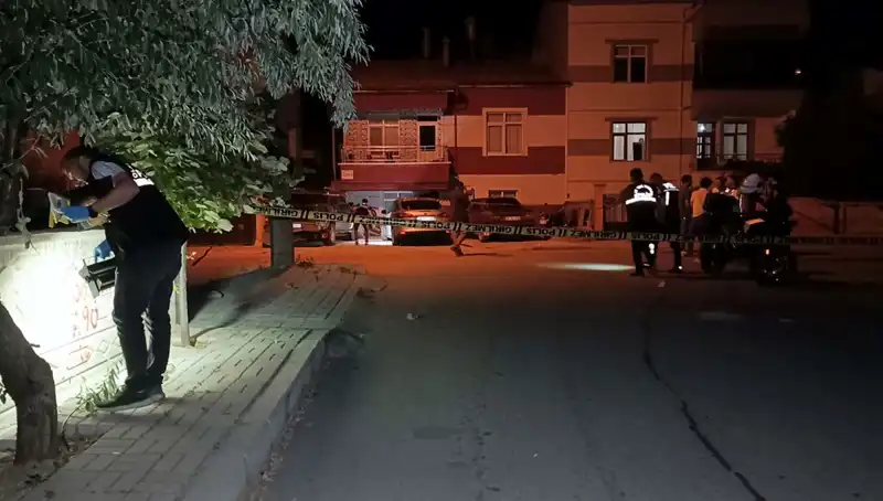 Karaman’da Gece Yarısı Dehşet: Kız Arkadaşıyla Tartışan Genç, Kanlı Olayla Sarsıldı!