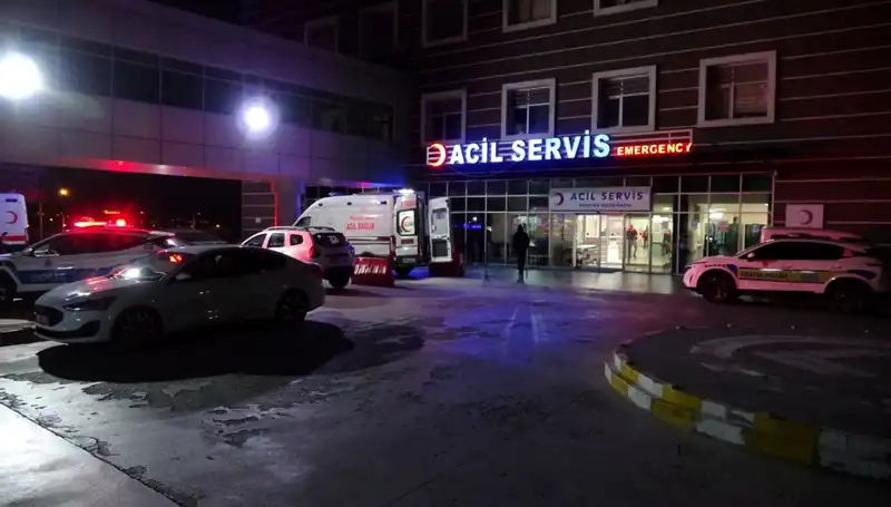 Motosikletli Polis Kazası: Üniversite Öğrencisi Ağır Yaralandı
