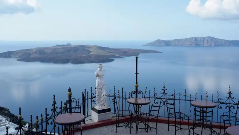 Santorini'de Felaket Uyarısı: Ada Sulara Gömülme Tehlikesiyle Karşı Karşıya mı?