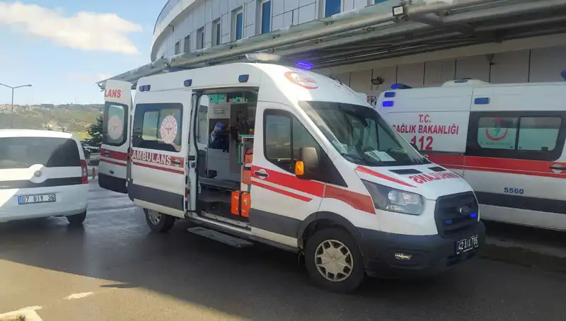 Düğününde Acı Sürpriz: Gelin Hastaneye Kaldırıldı